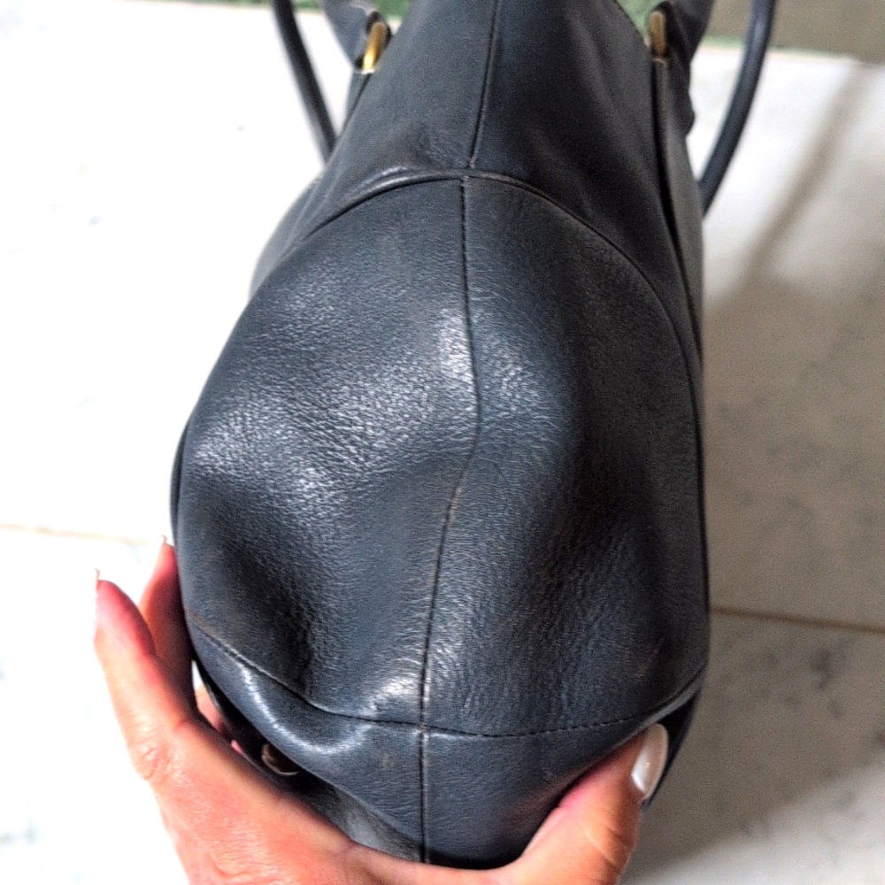 Cole.Haan Vintage Leather Tote. Slate Blue With Brass Hardware - Picture 5 of 12